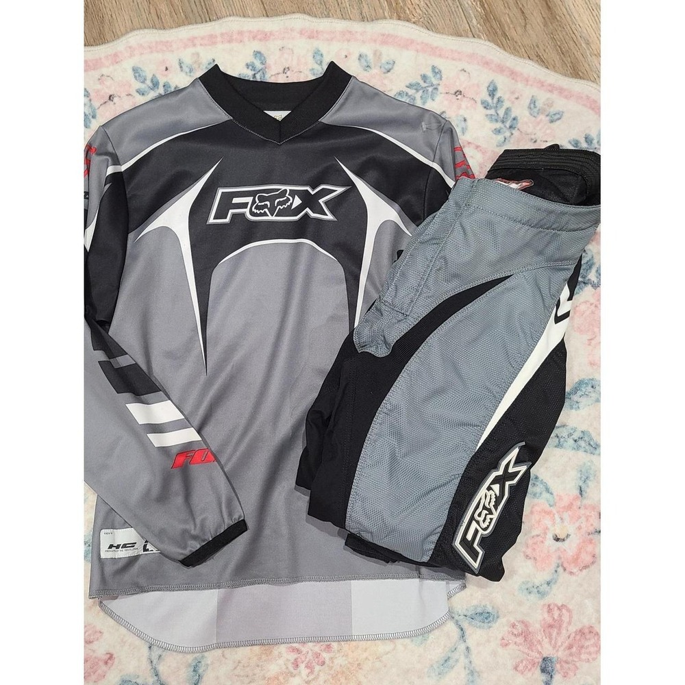 Fox Racing Gear - Youth large jersey and size 28 pants